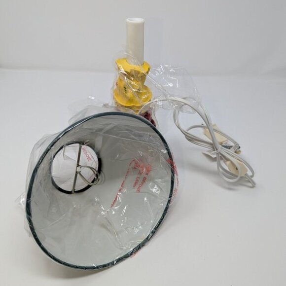 NEW VTG North Pole Express Small Snowman Girl Snowgirl C7 Light Lamp Electric - Picture 5 of 11